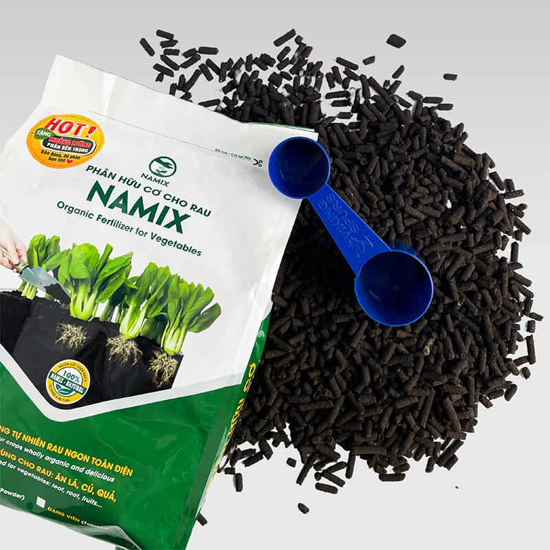 Phân hữu cơ Namix chuyên dùng cho Rau (2kg) Phân hữu cơ Namix chuyên dùng cho Rau (2kg)