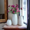 Lọ hoa decor hoạ tiết hình lá dáng phình đáy gốm Bát Tràng Men Trắng